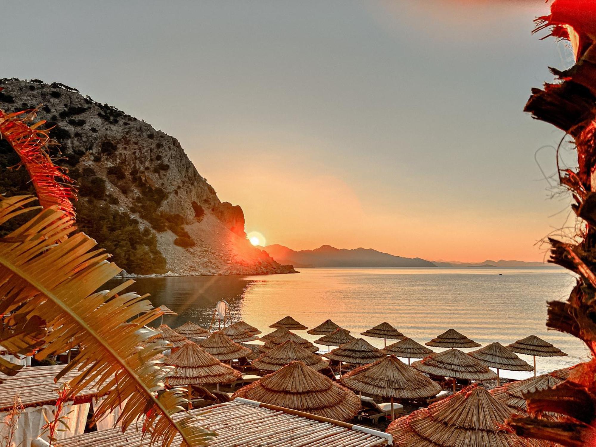 Pilos Suites Turunç Esterno foto