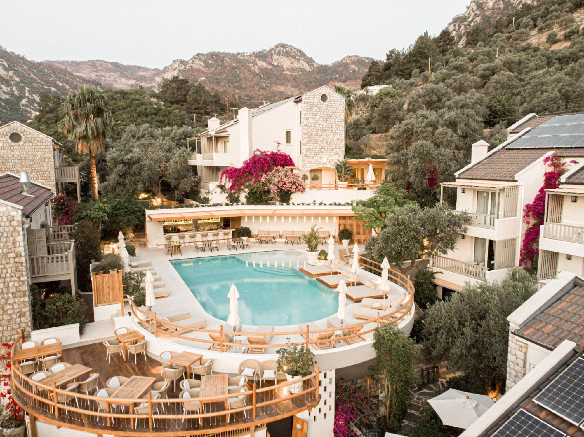 Pilos Suites Turunç Esterno foto