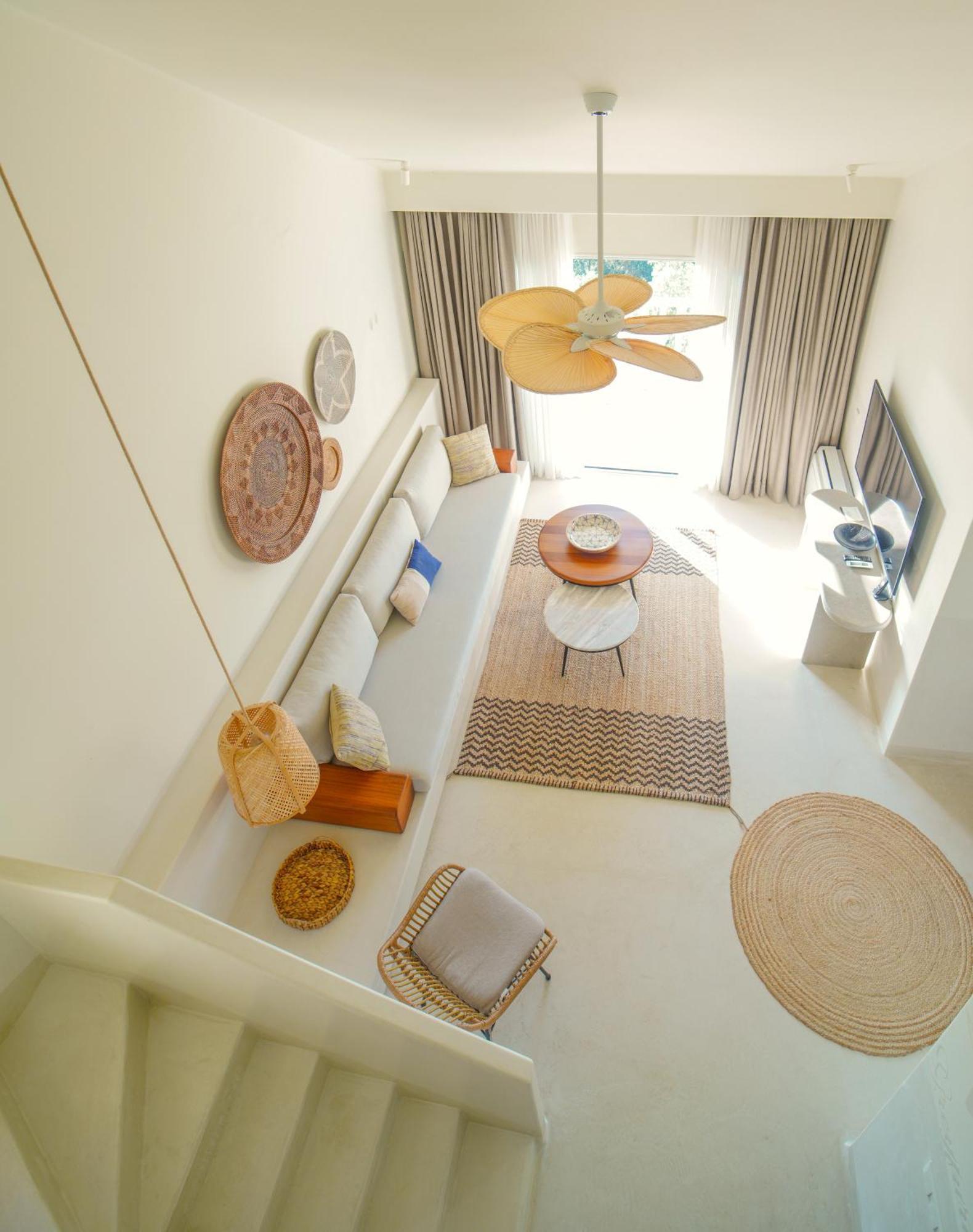 Pilos Suites Turunç Esterno foto